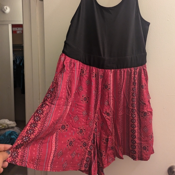 Romper - Picture 2 of 3